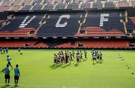 C7娱乐官网-瓦伦西亚大胜梅斯塔利亚，实现联赛双杀的简单介绍